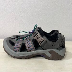 Teva Grey Omnuin Water Sandals Size 6